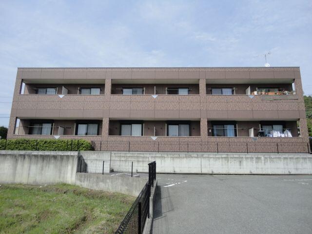 イースト・ヒルズの物件外観写真