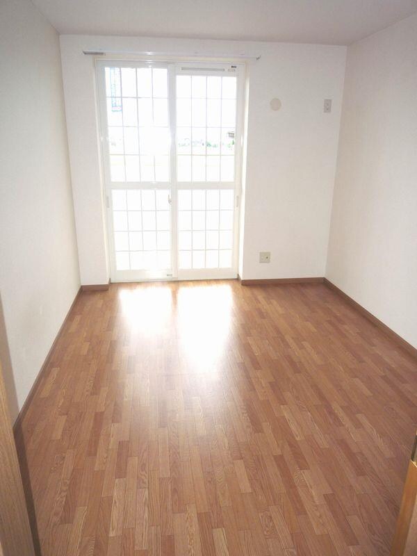 ミレニアム・カーサＡの物件内観写真