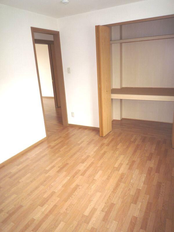 ミレニアム・カーサＡの物件内観写真