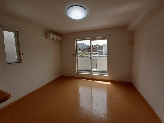 レーベン　スクエア　II号館の物件内観写真