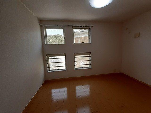 レーベン　スクエア　II号館の物件内観写真