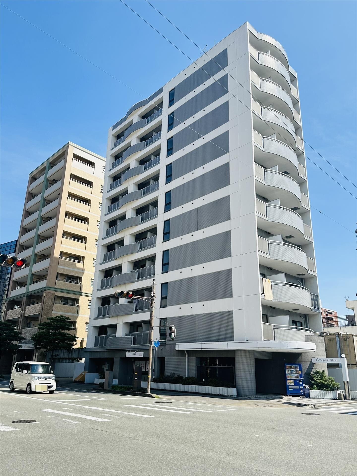 ラ・パルフェ・ド・アフェールの物件外観写真