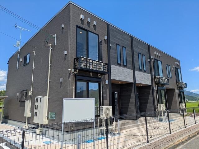 アルカンシエルIIIの物件外観写真