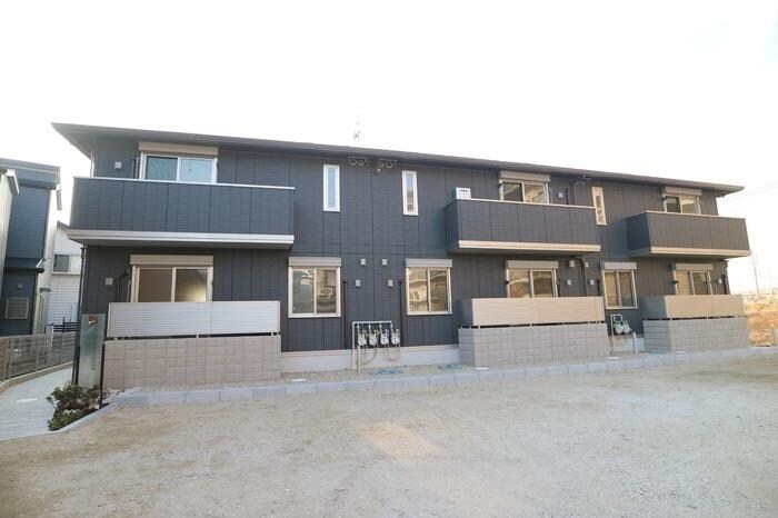 ソリッソ大久保町西嶋の物件外観写真