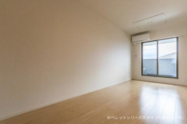 ラ・ポールIIの物件内観写真