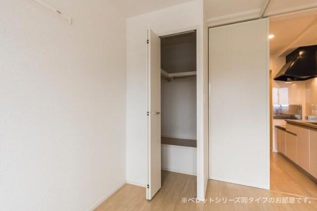 ラ・ポールIIの物件内観写真