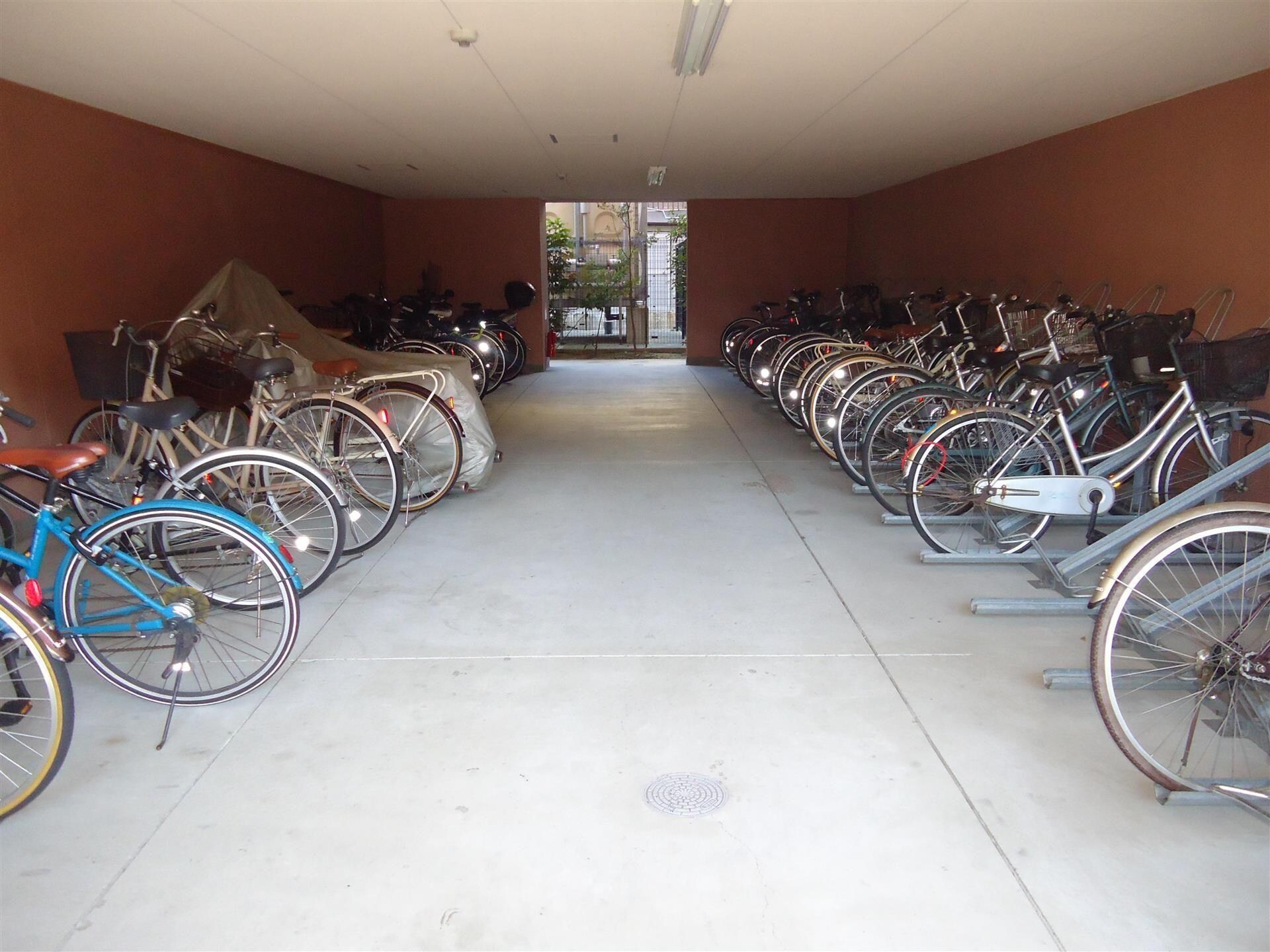 キャッスルコート西新町の物件外観写真