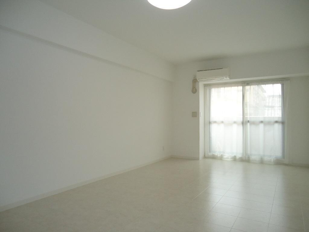 キャッスルコート西新町の物件内観写真