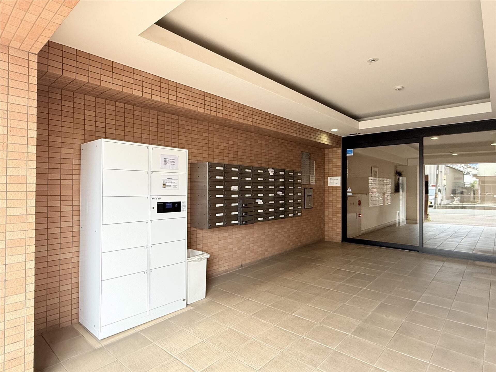 キャッスルコート西新町の物件内観写真