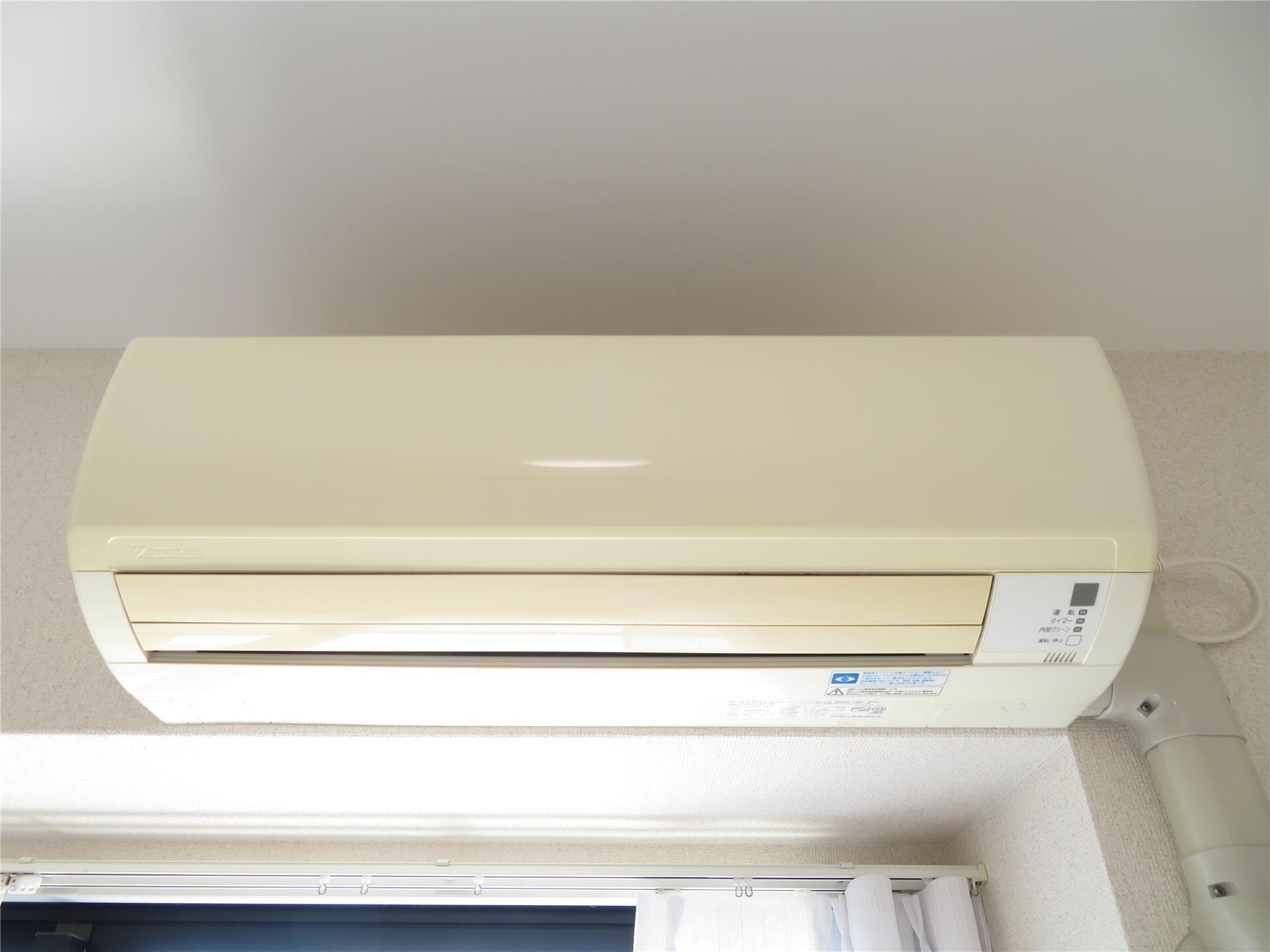 キャッスルコート西新町の物件内観写真