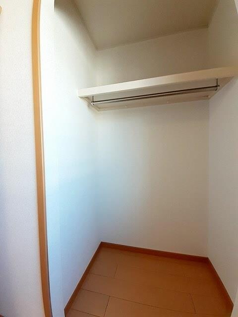 トレス・シエーネの物件内観写真