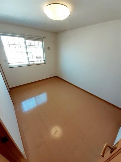 トレス・シエーネの物件内観写真