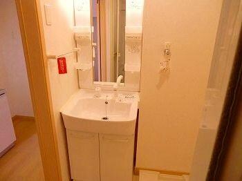 サン　クレメントＣの物件内観写真