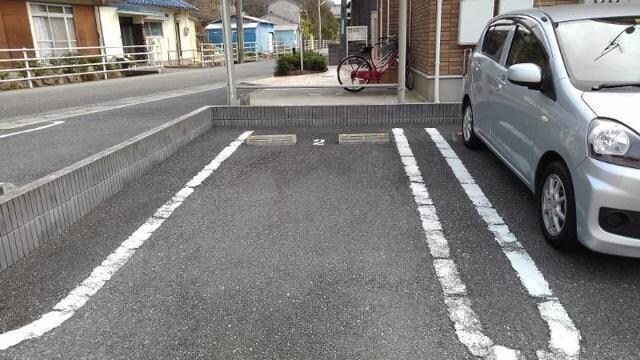 シュラインイーストの物件外観写真