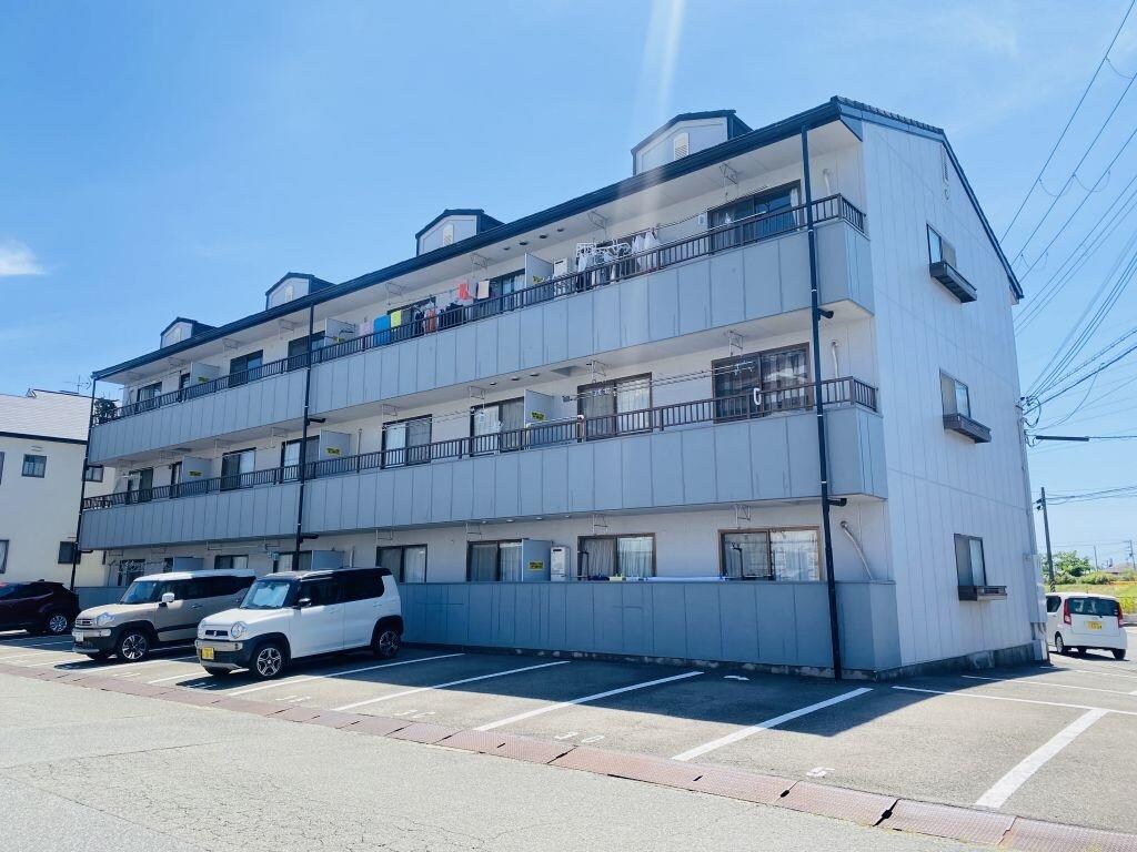 タウンズイノウエの物件外観写真