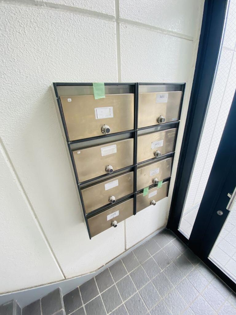 森川マンションの物件外観写真