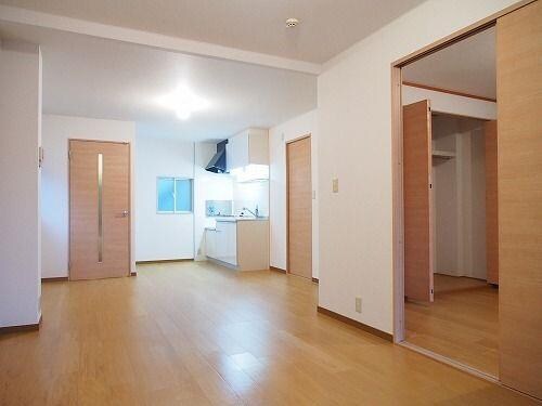 ブルーマウンテンの物件内観写真