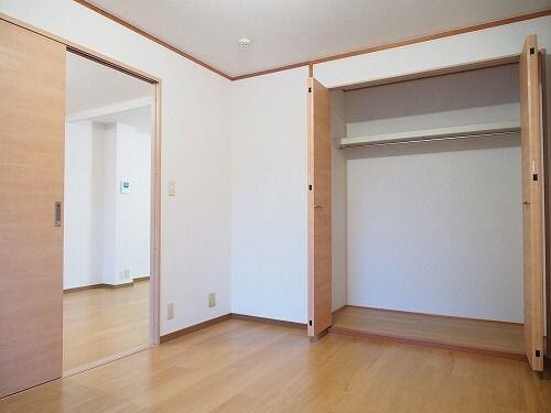 ブルーマウンテンの物件内観写真