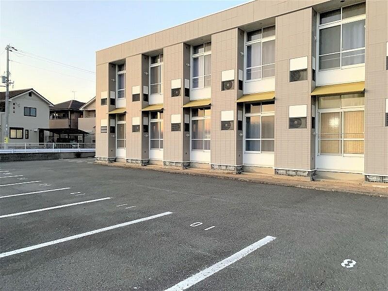 レオパレスＭ’ｓフレーズ弐番館の物件外観写真