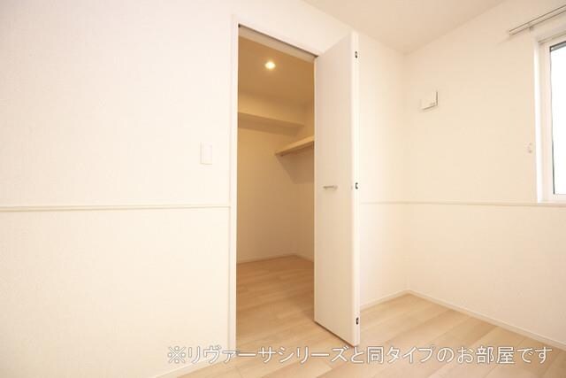 ヴィラ　ドゥ　グレーヌ梅ケ谷Ｄの物件内観写真