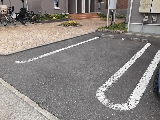 ドルフ・アカネＢの物件外観写真