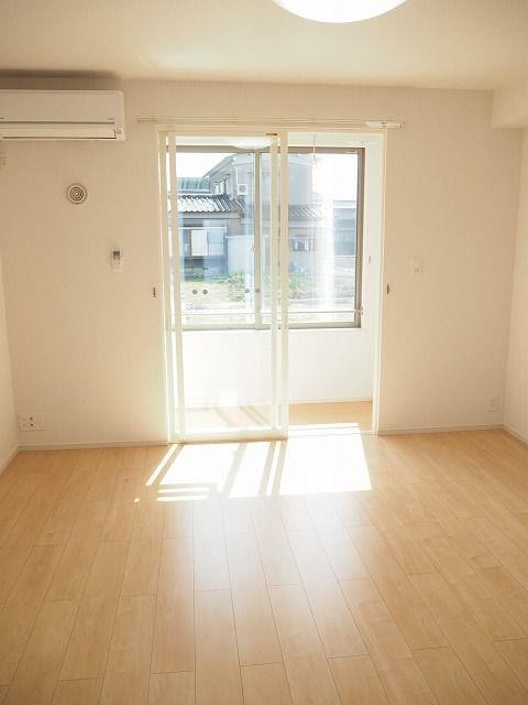 カルムセゾンの物件内観写真