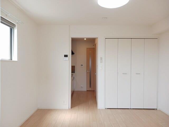 ヴォーレンIの物件内観写真