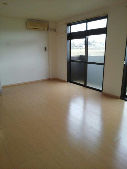 リバーサイド・ヴィラＡの物件内観写真