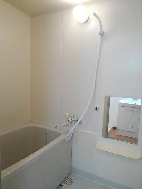 チェリーヒルズＢの物件内観写真