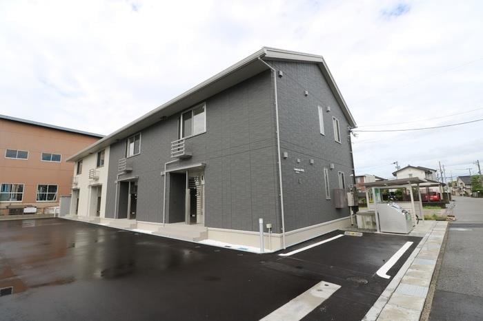 Luminous西大泉の物件外観写真