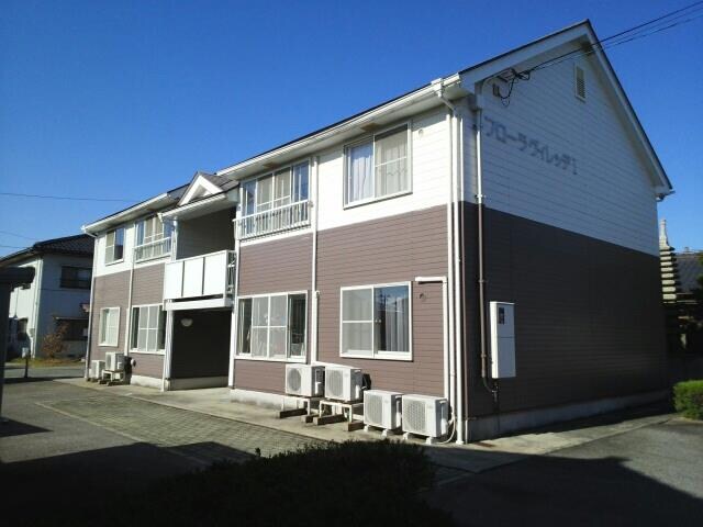 フローラヴィレッヂIの物件外観写真