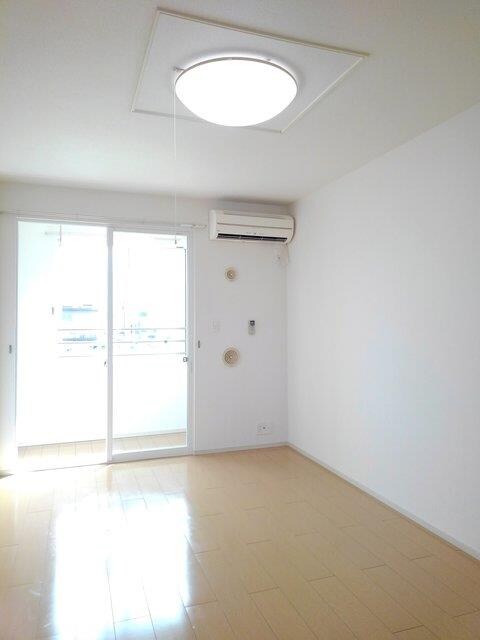 アン　ディマンシェ　Ｃの物件内観写真