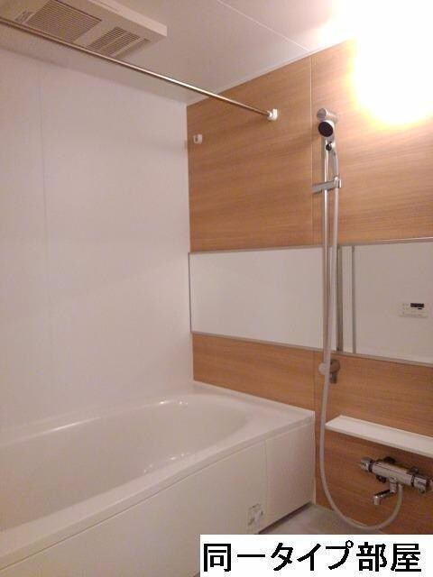 グリッツェンIの物件内観写真