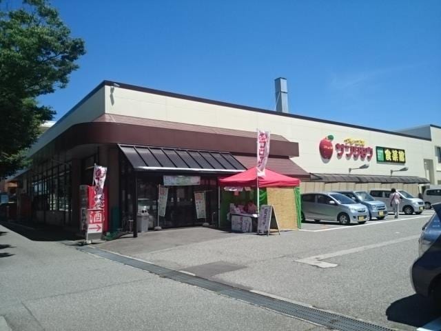 ウエスト・モンターニュＡの物件外観写真