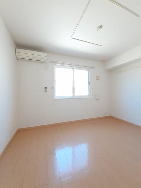 カーサ・ブローテIIの物件内観写真