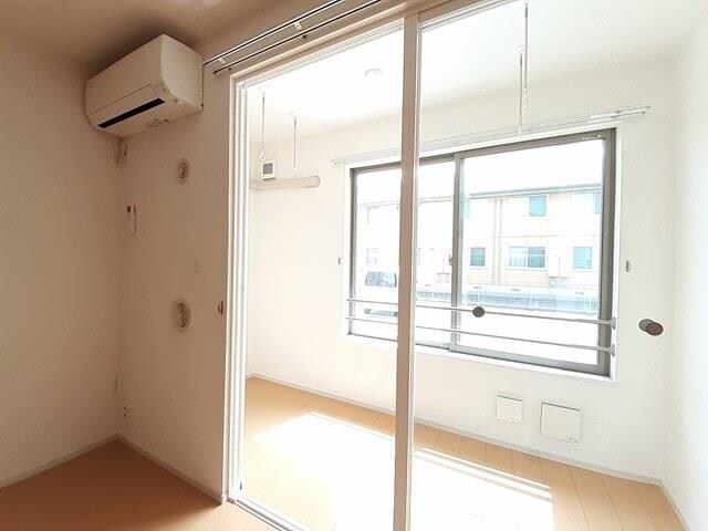 エクラデ　ジュールIの物件内観写真