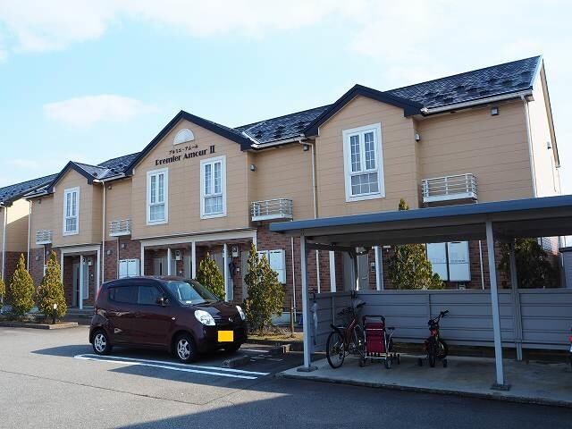 プルミエ・アムールIIの物件外観写真