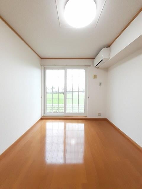 プルミエ・アムールIIの物件内観写真