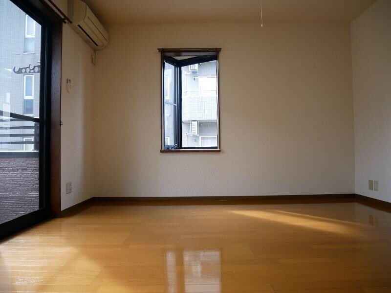 ポートサイド萩原400の物件内観写真