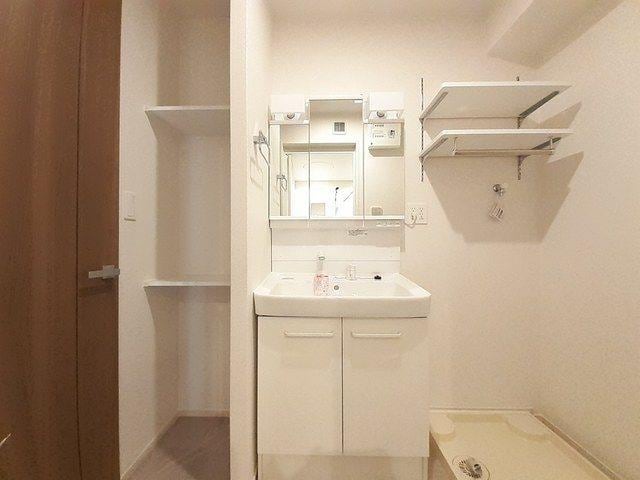 ウォーム・ガーデンＡの物件内観写真