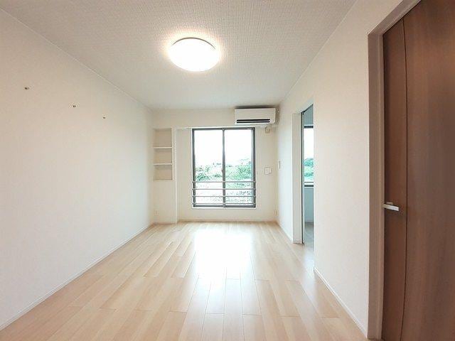 ウォーム・ガーデンＡの物件内観写真