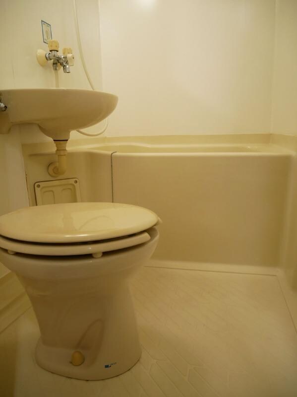 サンリッチ堀川小泉の物件内観写真