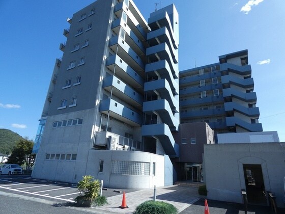 コザックスの物件外観写真