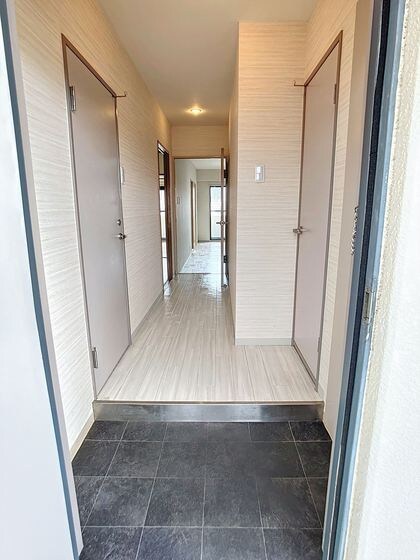 コロニアルリビング西島田ウエストタワーの物件内観写真