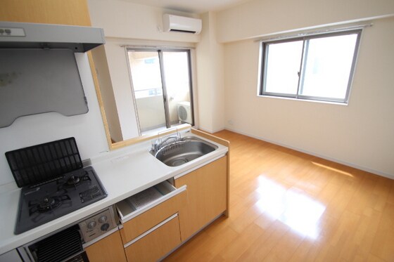 アーバン富田町の物件内観写真