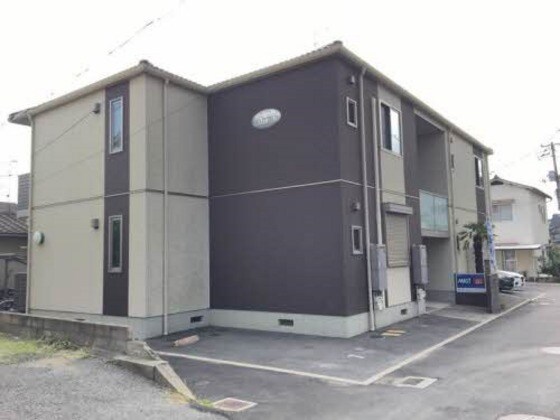 カーサ・エストレヤの物件外観写真