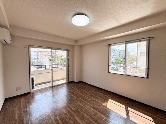 ローレル富町の物件内観写真