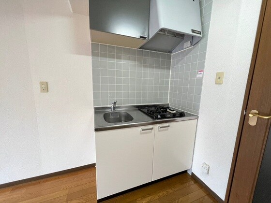 ロイヤルヴィラ下伊福の物件内観写真