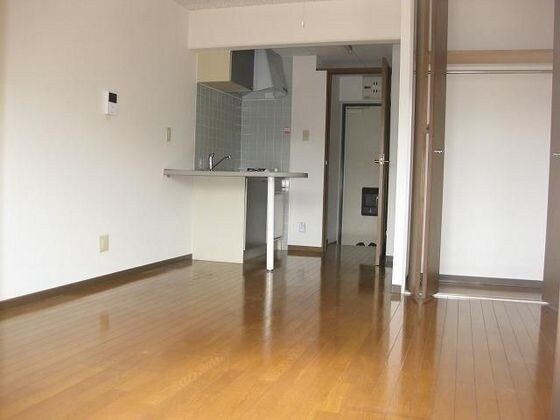 ロイヤルヴィラ下伊福の物件内観写真