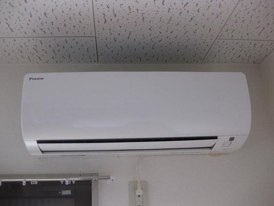 ロイヤルヴィラ下伊福の物件内観写真